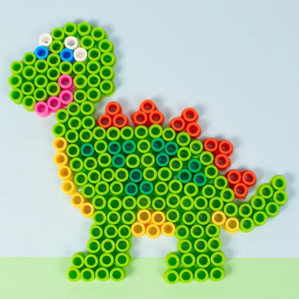 PlayBox: XL zažehlovací podložka na korálky s motivem dinosaura 1 ks obrázek 3