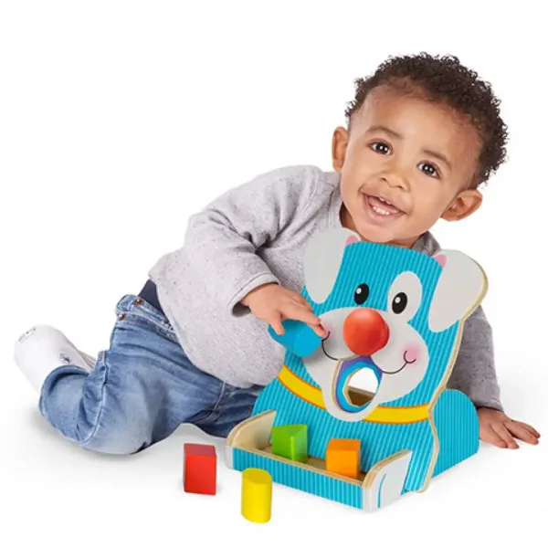 Toč a shazuj dřevěnou hru na rozpoznávání tvarů - Melissa & Doug obrázek 3