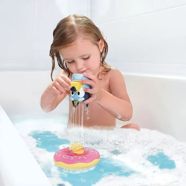 Tomy Toomies: Koupací hračka Bluey s nafukovacím kruhem obrázek 2