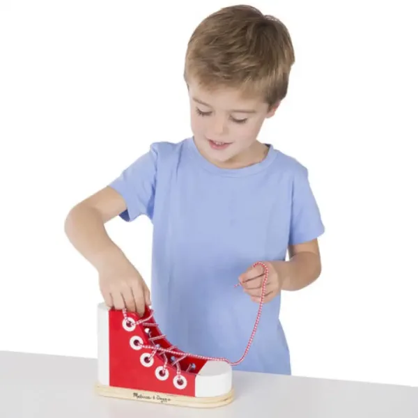 Vázání botiček - dřevěná hračka na rozvoj dovedností - Melissa & Doug obrázek 3