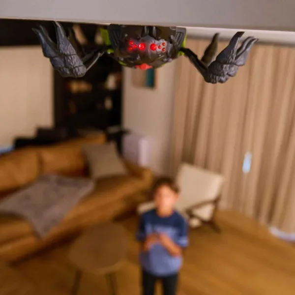 HexBots: Lezoucí dálkově ovládaný pavouk - Spin Master obrázek 4