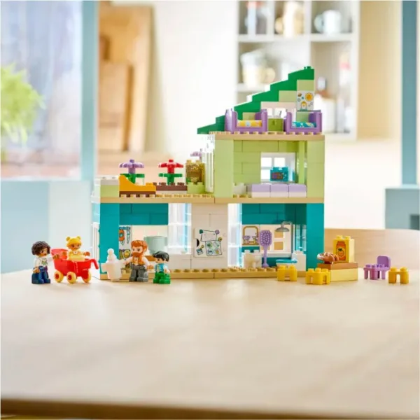 LEGO® DUPLO®: 3 v 1 moderní rodinný dům s figurkami (10470) obrázek 5