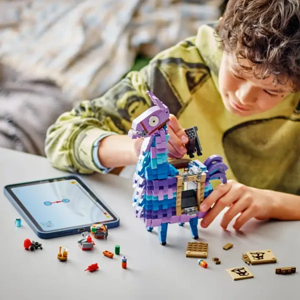 LEGO® Fortnite: Zásobovací lama (77071) obrázek 4