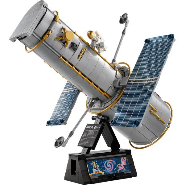 LEGO® Icons: Hubbleův vesmírný dalekohled (11383) obrázek 2