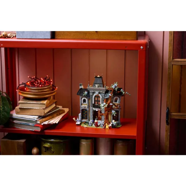 LEGO® Icons: Starostova rezidence (11383) obrázek 7