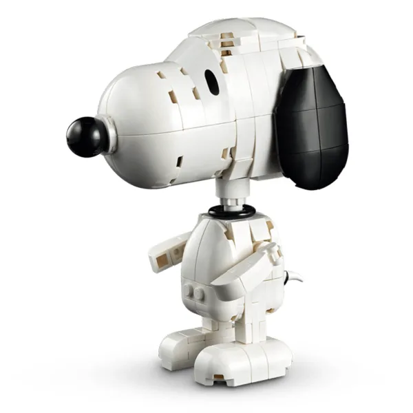 LEGO® Ideas: Peanuts: Snoopy psí bouda (21368) obrázek 3