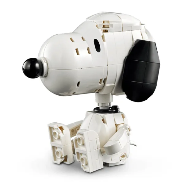 LEGO® Ideas: Peanuts: Snoopy psí bouda (21368) obrázek 4