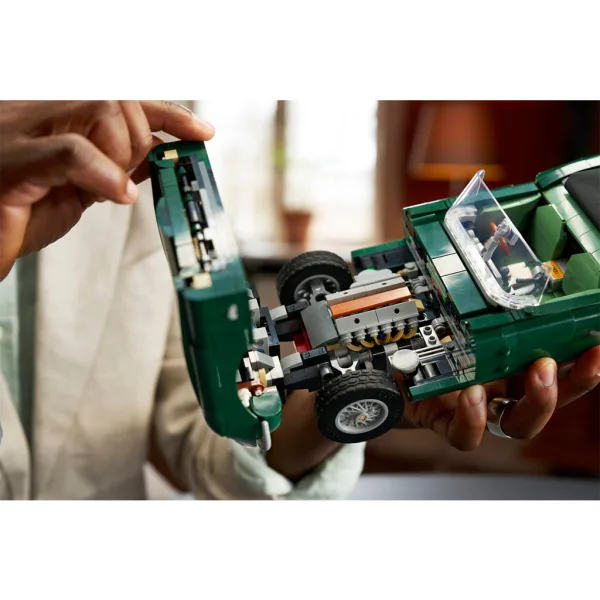 LEGO® Icons: Jaguar E-Type (11381) obrázek 13