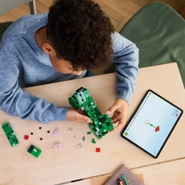 LEGO® Minecraft: Creeper™ (21276) obrázek 7