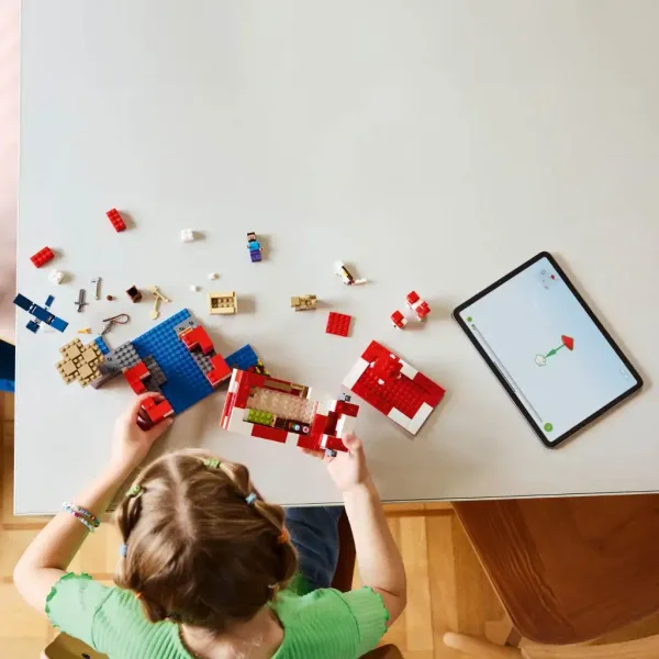 LEGO® Minecraft: Dům muumínů (21270) obrázek 3