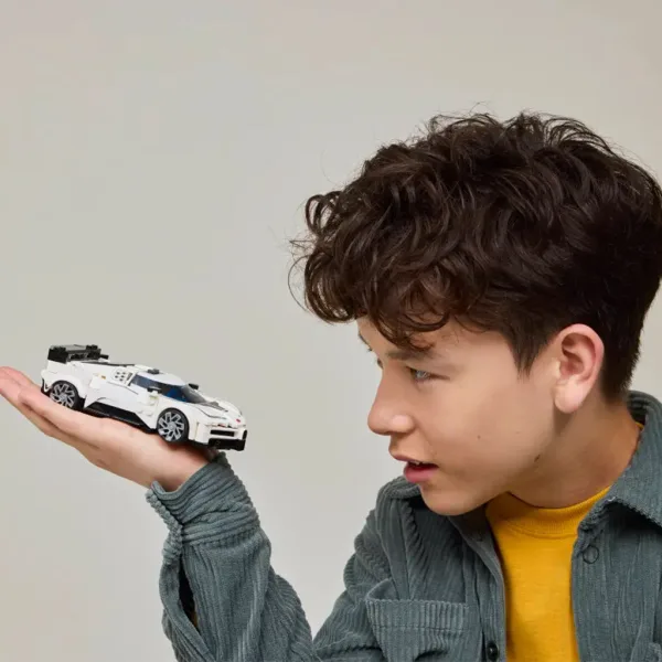 LEGO® Speed Champions: Bugatti Centodieci hyper sportovní auto (77240) obrázek 5