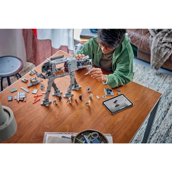 LEGO® Star Wars™: Chodec AT-AT™ Znovuzrozeného impéria s INT-4 obrázek 9