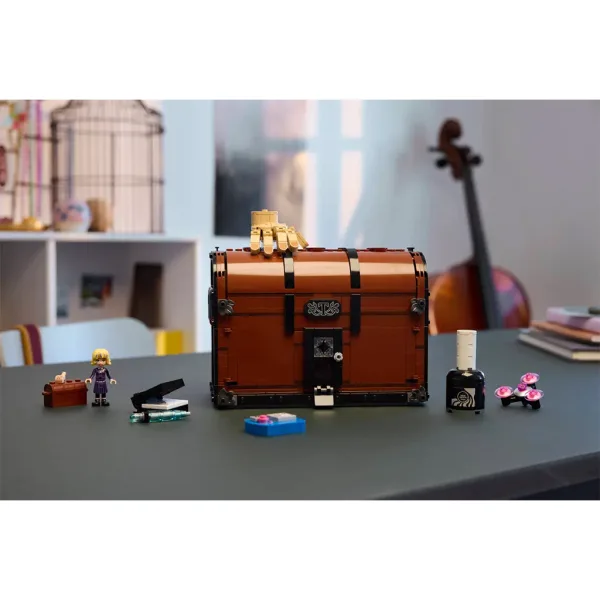LEGO® Wednesday: Obydlí Věci (76785) obrázek 9