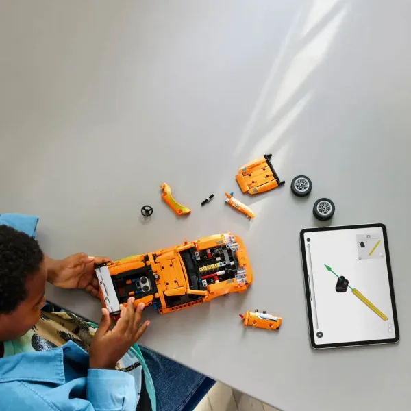 LEGO® Technic: Rychlí a zběsilí Toyota Supra MK4 (42204) obrázek 3