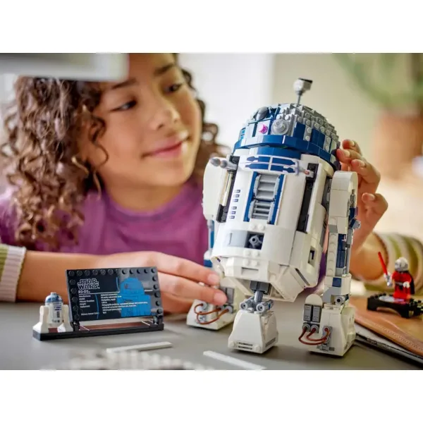 LEGO® Star Wars™: R2-D2™ (75379) obrázek 3
