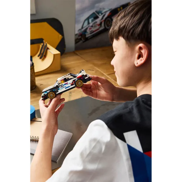 LEGO® Speed Champions: BMW M3 (E30) (77263) obrázek 9