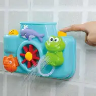 Dětská koupací hračka se zvířátky a lopatkami.