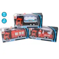 Hasičské auto je dostupné v několika verzích se světelnými a zvukovými efekty.