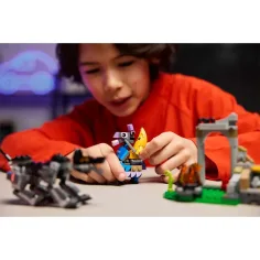 LEGO® Fortnite: Peely a Sparkplug tábor (77075) obrázek 7