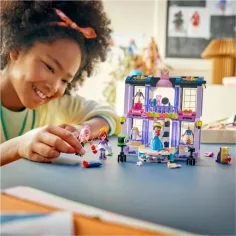 LEGO® Friends: Módní přehlídka v Heartlake City (42685) obrázek 4
