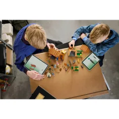 LEGO® Minecraft: Útok vyvolávače ve vesnici (21596) obrázek 8