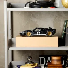LEGO® Technic: Závodní vůz 1966 Ford GT40 MKII (42223) obrázek 5