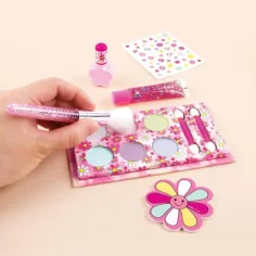 Make it Real: Blooming Beauty květinová kosmetická sada obrázek 3