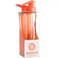 Nebulo: Láhev Wabo s uzávěrem na kliku a držákem na ovoce, korálová, 750 ml