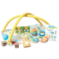 Panenky a domečky pro panenky - Hrací deka s hračkami pro miminka - Melissa & Doug obrázek 4