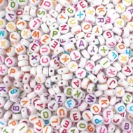 PlayBox: Bílý kulatý korálkový set s písmeny, 750 kusů