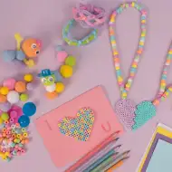 PlayBox: Kreativní sada na ruční práce v pastelových barvách