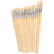 PlayBox: Sada štětců s plochou hlavou ze štětin divokého prasete, 18 kusů.