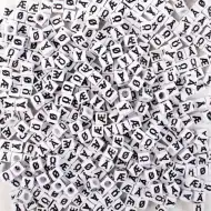 PlayBox: Speciální znaky z plastových korálků k vaření, 300 kusů