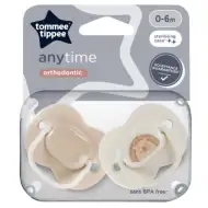 Tommee Tippee: Sada 2 ortodontických dudlíků Anytime v různých variantách (0–6 měsíců)