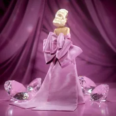 Barbie: Signature sběratelská panenka Marilyn Monroe 33 cm - Mattel obrázek 6