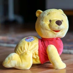 Disney Medvídek Pú interaktivní lezoucí plyšová postava - Clementoni obrázek 4