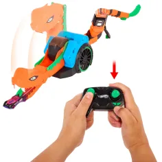 Hot Wheels: Let’s Race dálkově ovládaný had s autíčkem – Mattel obrázek 4