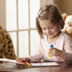 Kreativní hra s kreslením vozidel vodou - Melissa & Doug obrázek 3