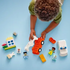 LEGO® DUPLO®: Záchranné auto a záchranář (10447) obrázek 3