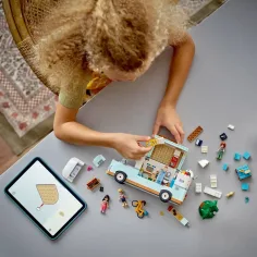LEGO® Friends: Dobrodružství s obytným autem přátelství (42663) obrázek 4