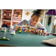 LEGO® Friends: Hřebčín a jezdecká škola (42688) obrázek 8