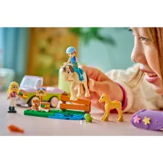 LEGO® Friends: Přepravník pro koně a jezdce (42695) obrázek 8
