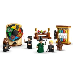 LEGO® Harry Potter: Hrad Brumbála™: Ceremonie výběru Bradavického klobouku (76460) obrázek 3