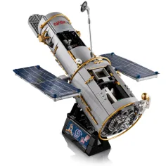 LEGO® Icons: Hubbleův vesmírný dalekohled (11383) obrázek 3