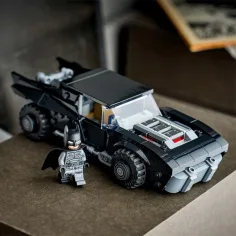 LEGO® Marvel: Batman™: Batmobil™ (76332) obrázek 3