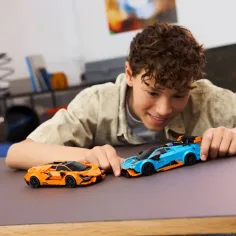 LEGO® Speed Champions: Lamborghini Revuelto a Huracán STO (77238) obrázek 5