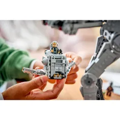 LEGO® Star Wars™: Chodec AT-AT™ Znovuzrozeného impéria s INT-4 obrázek 14