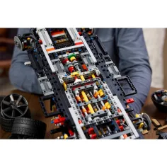LEGO® Technic: Koenigsegg Sadairův oštěp superauto (42232) obrázek 7