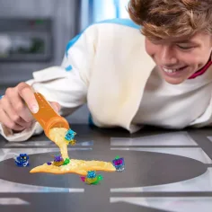 Mr. Beast: Laboratorní swarmy Sada s 5 kusy s kádinkou 2. série obrázek 3