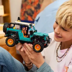 LEGO® Technic: Jeep® Wrangler Rubicon SUV (42227) obrázek 6